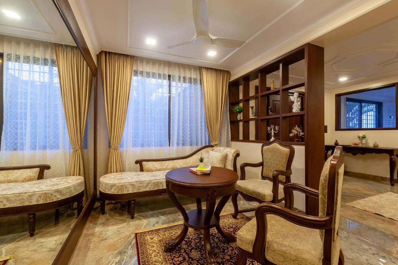 נאסיק Stayvista'S Lake La Vie - Tranquil Lake-View Villa Amidst Farmland With Pool And Poolside Gazebo - Proximity To Sula מראה חיצוני תמונה
