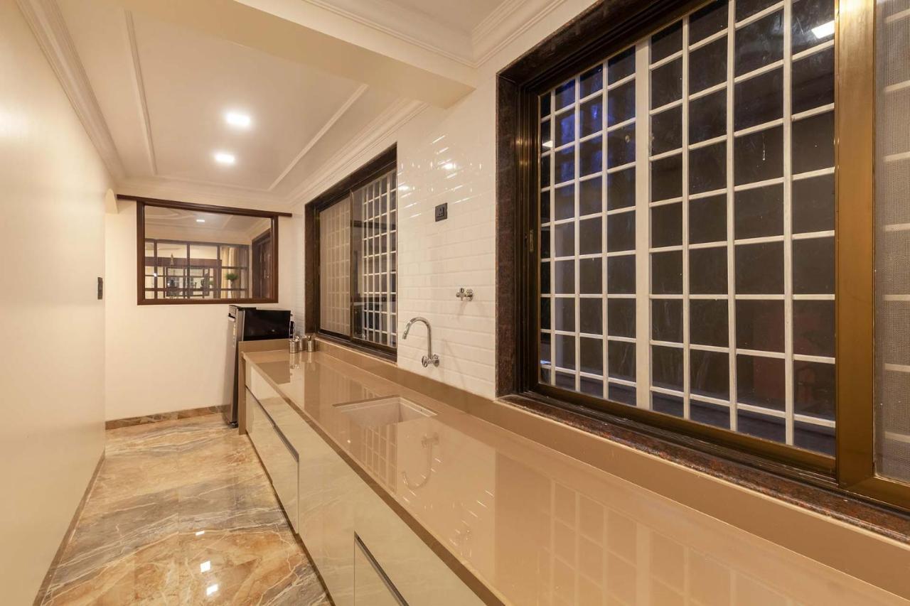 נאסיק Stayvista'S Lake La Vie - Tranquil Lake-View Villa Amidst Farmland With Pool And Poolside Gazebo - Proximity To Sula מראה חיצוני תמונה